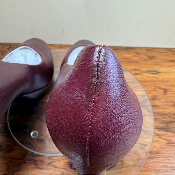 LifeStride Julia Platform Pump - Pinot Noir Burgundy - Picture 10 of 16